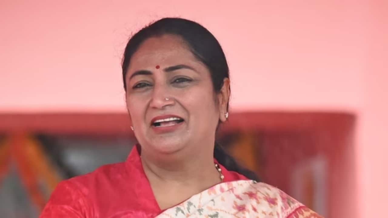 Delhi Police Files 400-page chargesheet against man accused of attacking CM