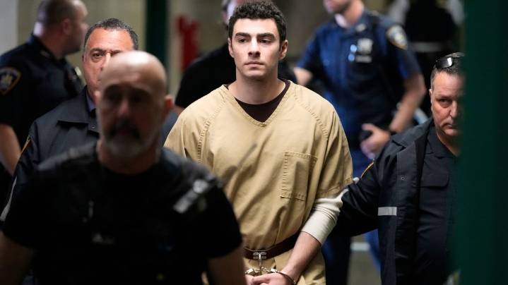 Prosecutors say no harm was done by social media posts about assassination of UnitedHealthcare CEO