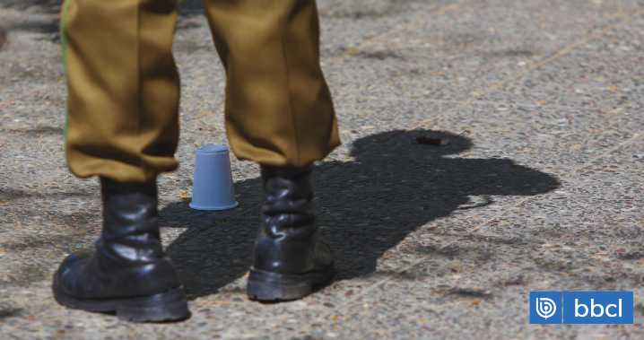 Hombre acusado de VIF intentó atropellar a carabineros: uniformados dispararon y lo detuvieron