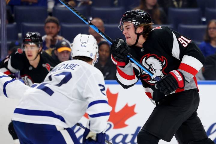 Deadspin | Mattias Samuelsson nets 2 as Sabres leapfrog Maple Leafs in Atlantic