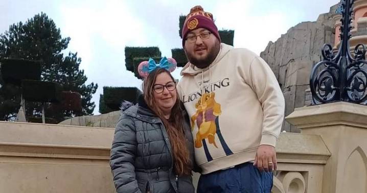 Midlothian mum sheds incredible five stone after 'brutal honesty' from daughter