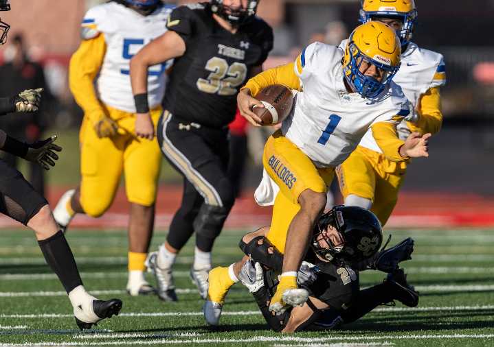 Pittsburgh city school forfeits win due to ineligible player