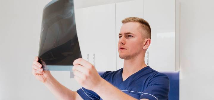 ¿Sabías que los hombres también pueden tener cáncer de mama?