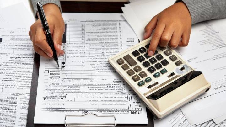 De cara a la reforma tributaria: una persona de clase media puede pagar hasta 36 impuestos al año