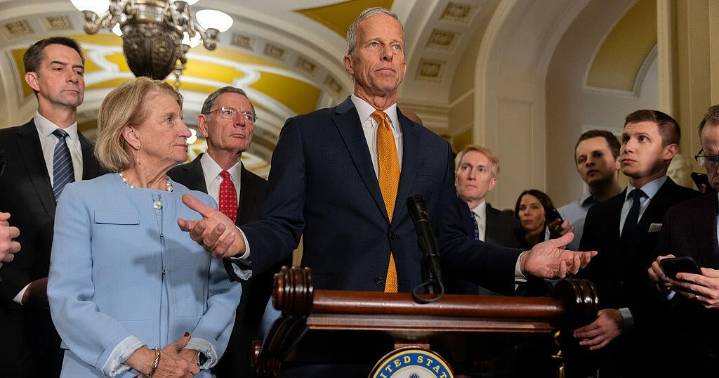 Government shutdown live updates as impasse enters 5th week