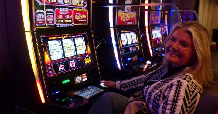 House panel rejects giving casino cash to host towns, counties