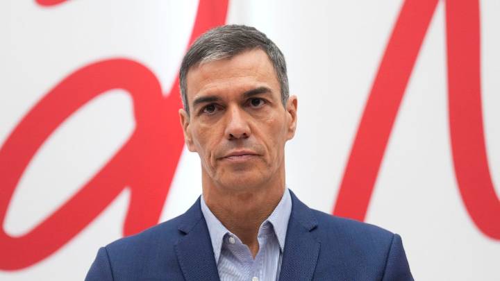 Sánchez admite que él también recibió pagos en efectivo por parte del PSOE: «Lo importante es que sea legal»