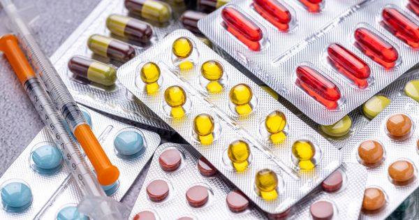 El Gobierno anuncia una rebaja masiva: más de 17.000 medicamentos costarán menos desde mañana