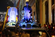 Venezolanos relatan los milagros concedidos por sus nuevos santos