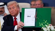 Trump shifts between self-absorbed crackpot and cunning political operator