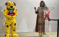 Video: “Dabita” y Eugenio Derbez animan a cuidar a los animales