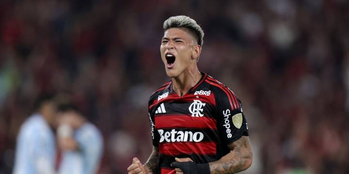 Este es el niño argentino que “cobró” promesa a Jorge Carrascal en la previa del partido Racing vs. Flamengo: “Acuérdate de mí”