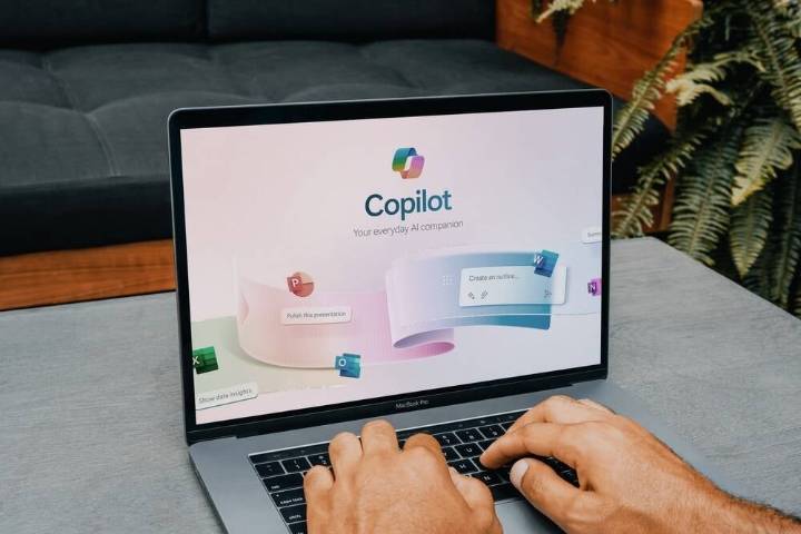 Microsoft to allow consumer Copilot in corporate environs • The Register