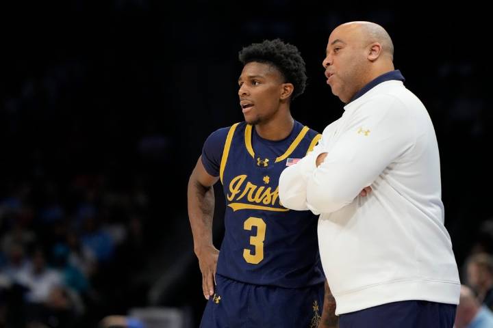 Deadspin | Elite scorer Markus Burton guides Notre Dame vs. Long Island