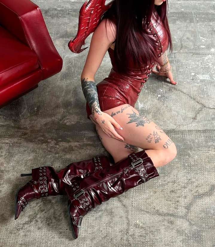 La Joaqui deslumbró en Halloween con un disfraz de “dragona” y Luck Ra dejó un comentario que encendió las redes