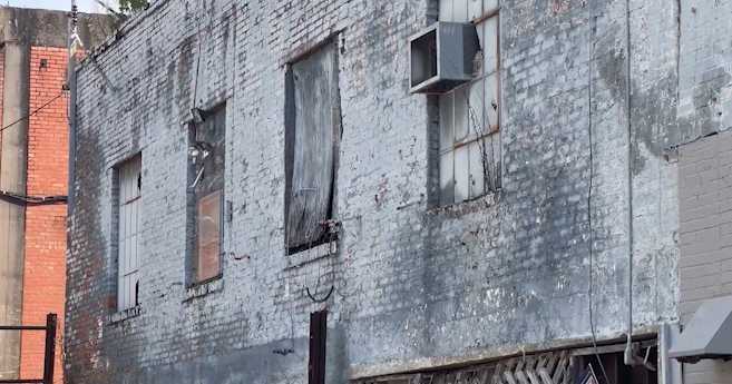 Shreveport mayor proposes temporary 2% water surcharge to demolish blighted properties
