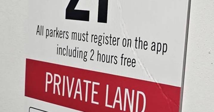 Balgowlah: Customers told to download app to park at Bunnings store
