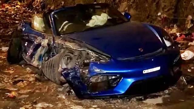 Mumbai: Porsche crashes into divider on Western Express Highway; driver seriously injured