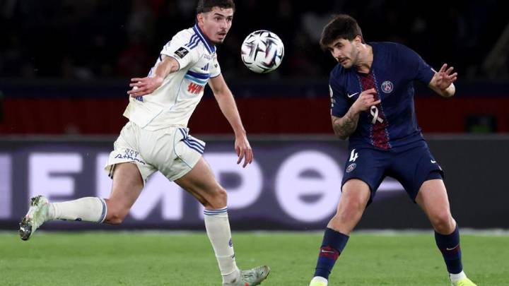 PSG rescata un punto ante Strasbourg y sigue líder del fútbol francés