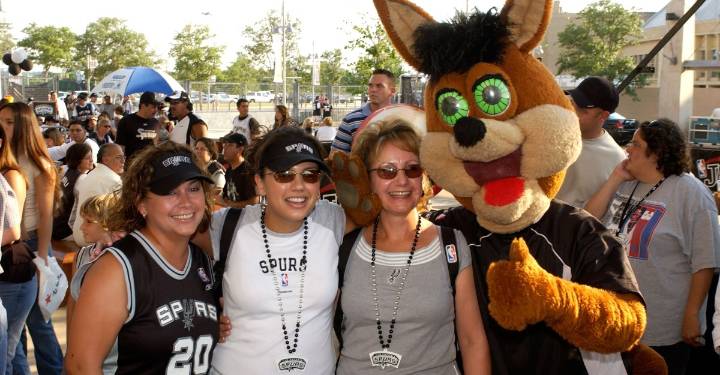 Open Thread: Spurs Top Off event now kicking off a week of festivities