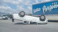Aparatoso accidente vial deja un muerto y siete heridos en El Carmen, Nuevo León