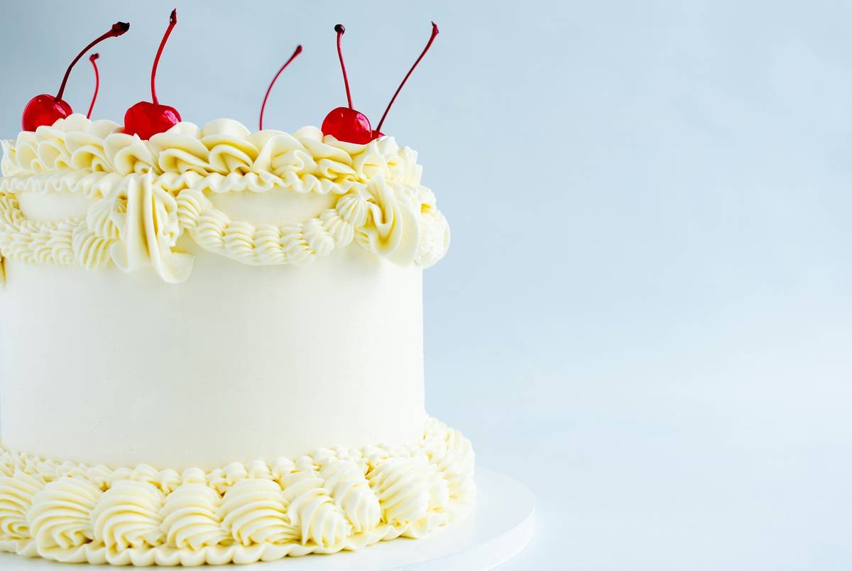 This Massively Sweet ‘Cake Picnic’ With Hundreds Of Treats Is Coming To NYC