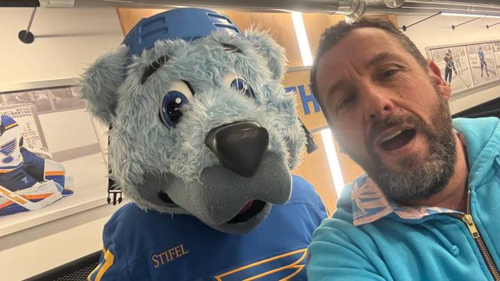 Adam Sandler snaps silly selfie with Blues mascot Louie