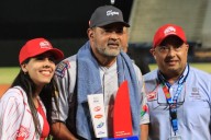 Tórrida ofensiva, le da la primera victoria  a Oswaldo Guillén como manager de los Tigres de Aragua