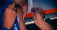 Estos son los puntos de vacunación en Bogotá contra poliomielitis, sarampión, difteria, tos ferina y más hoy 15 de octubre de 2025