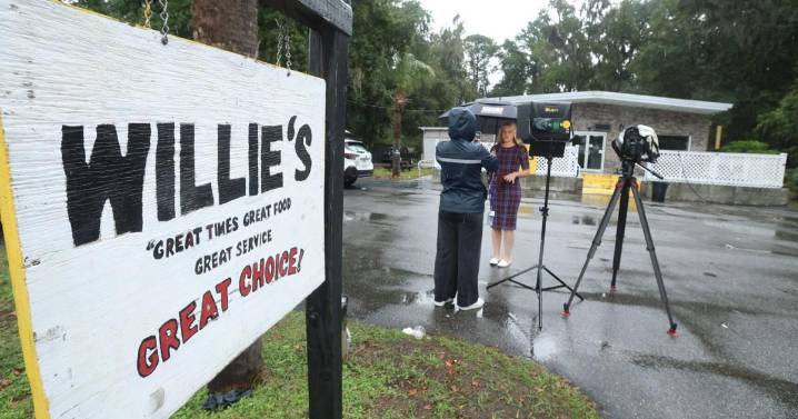 4 people killed and 20 injured in shooting at SC bar
