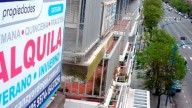 Alquilar en Buenos Aires ya cuesta la mitad del sueldo
