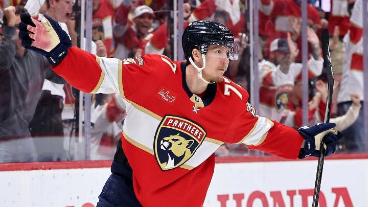 Panthers finalizing extension with Niko Mikkola, sources say