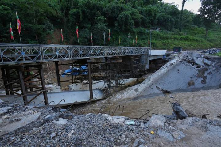 A Myanmar town lies in shambles as both sides in civil war vie for control
