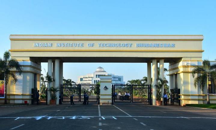 IIT Bhubaneswar, Indian Army’s SDD sign MoU to strengthen AR, VR technology