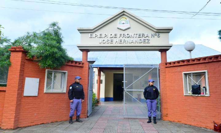 Las escuelas están listas para los comicios, confirmó el ministro de Educación