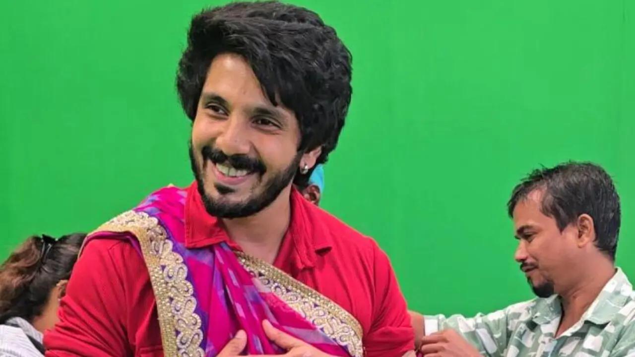 Udne Ki Aasha’s Kanwar Dhillon brings a hilarious twist to Star Parivaar Awards