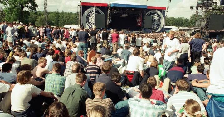 Peer left red-faced after 'reavealing' that Oasis will play Knebworth gigs next summer