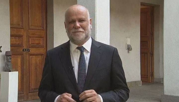 Ministro Elizalde por Kast: “En vez de salir a agredir al Presidente es más simple que explique cómo recortará esos USD 6 mil millones”