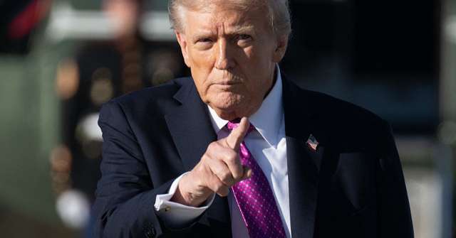 Nolte: CNN Admits Polls Show Trump Winning the Shutdown Battle