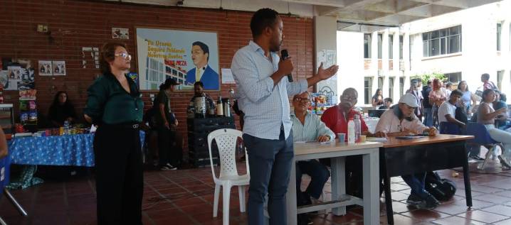 UniAtlántico en paro, bloqueos, gases lacrimógenos y reacciones del Gobierno Nacional