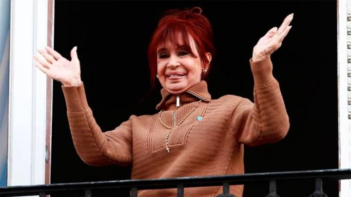 Cristina Kirchner llamó a frenar el “experimento libertario” de Milei antes de las elecciones