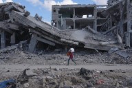 Israel prepares to welcome the last living hostages from Gaza as a ceasefire holds
