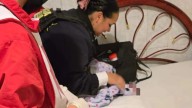 Policía Morelia atiende a una mujer en labor de parto en la Obrera