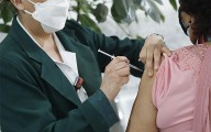 Arranca campaña contra influenza y covid