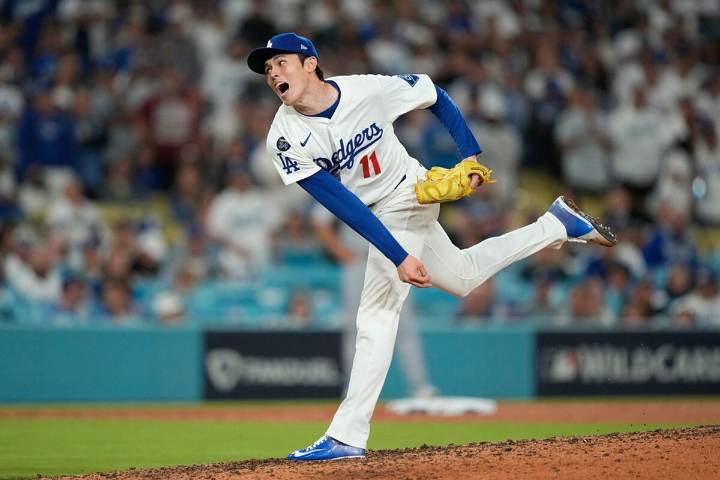 Dave Roberts confirma el rol de Roki Sasaki en la postemporada con los Dodgers