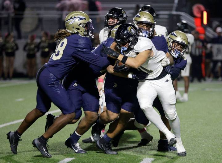 Press-Telegram’s football wrap-up: Game stories, scores, photos from Week 9