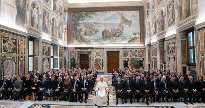 Australian media hear Pope hail newswire 'public good'