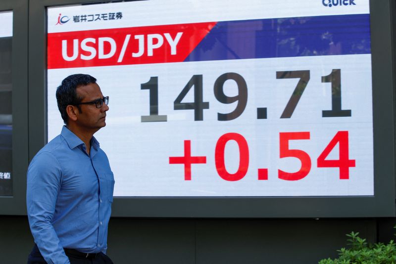 Adviser to Takaichi's policy circle says weak yen is good for economy