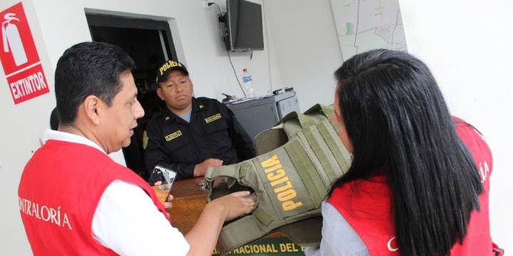Contraloría reporta armas con más de 40 años de antigüedad y chalecos antibalas en mal estado en comisarías
