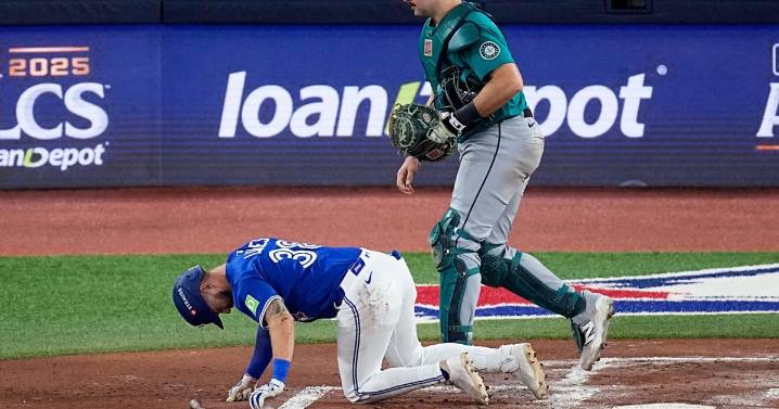 Blue Jays' Nathan Lukes leaves Game 1 of ALCS two innings after fouling pitch off right knee